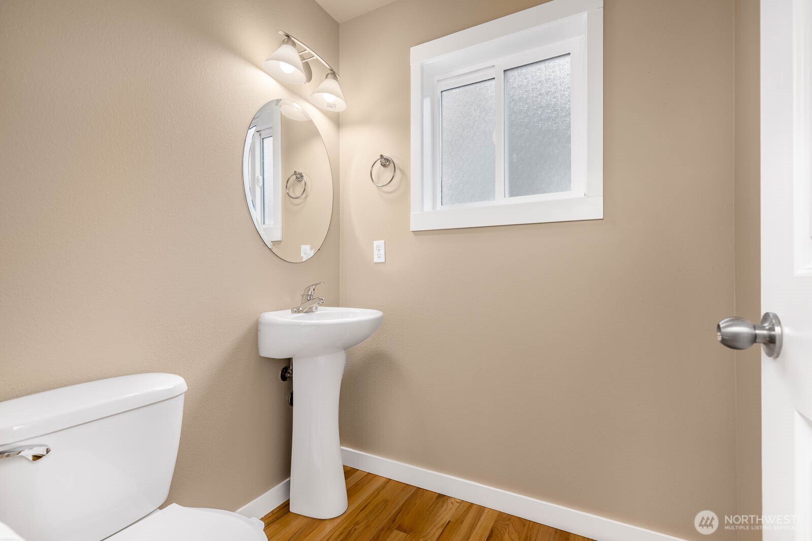 932 North 96th Street Seattle, WA 98103 - Photo 15 of 19