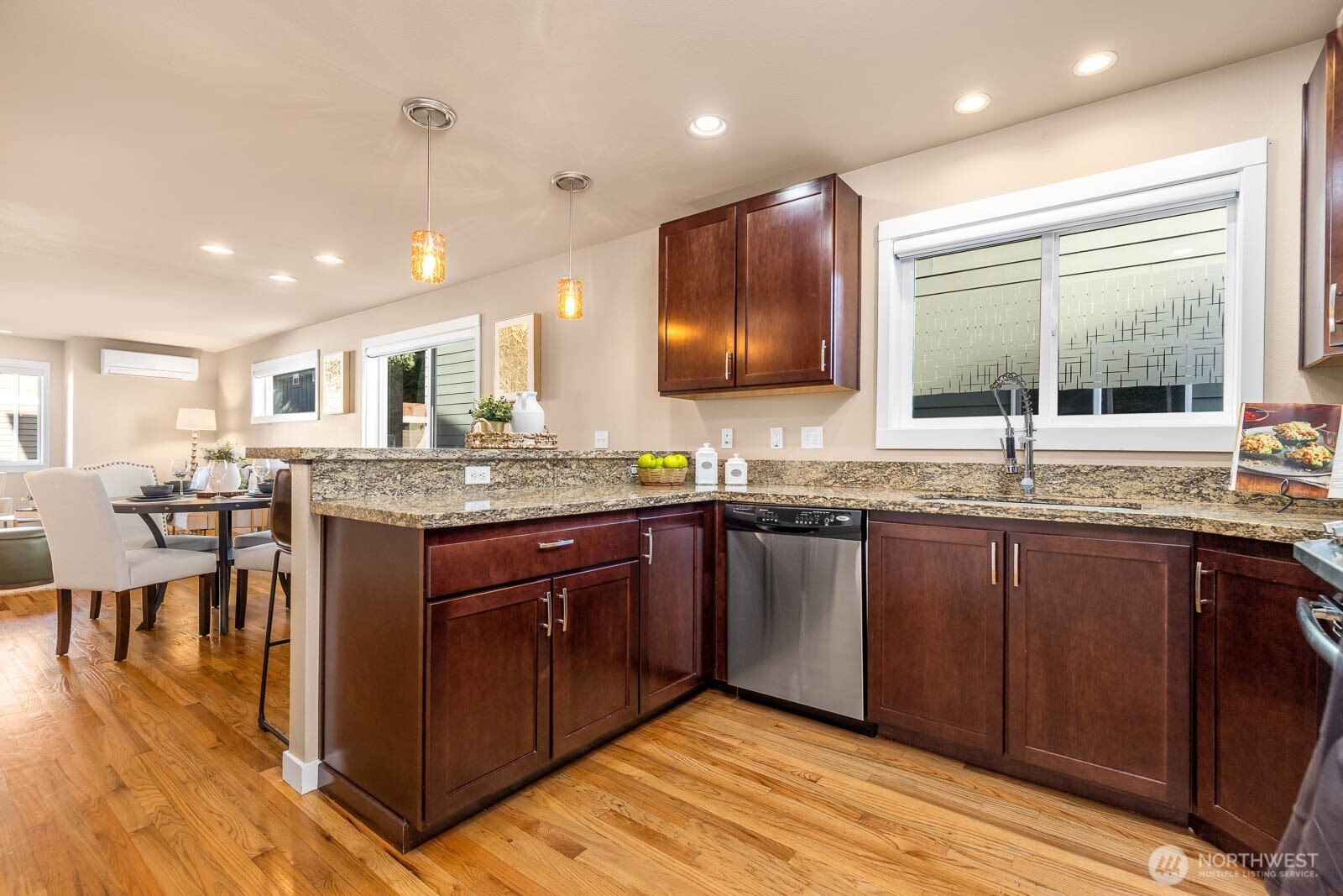 932 North 96th Street Seattle, WA 98103 - Photo 5 of 19