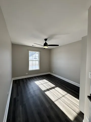 $2,600 | 102 Soo Line Drive, Grayslake, IL 60030