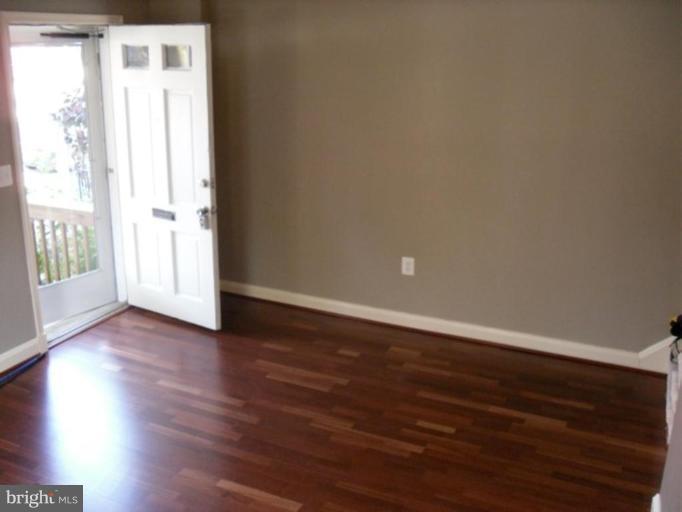 1701 Swansea Road Baltimore, MD 21239 - Photo 3 of 8 Living Room