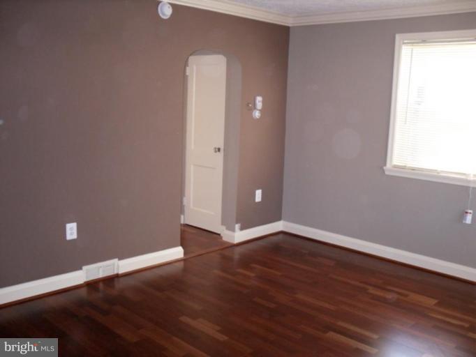 1701 Swansea Road Baltimore, MD 21239 - Photo 7 of 8 Living Room #2