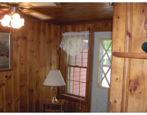 8 Boutelle Road Sterling, MA 01564 - Photo 4 of 9 Gallery Image 4