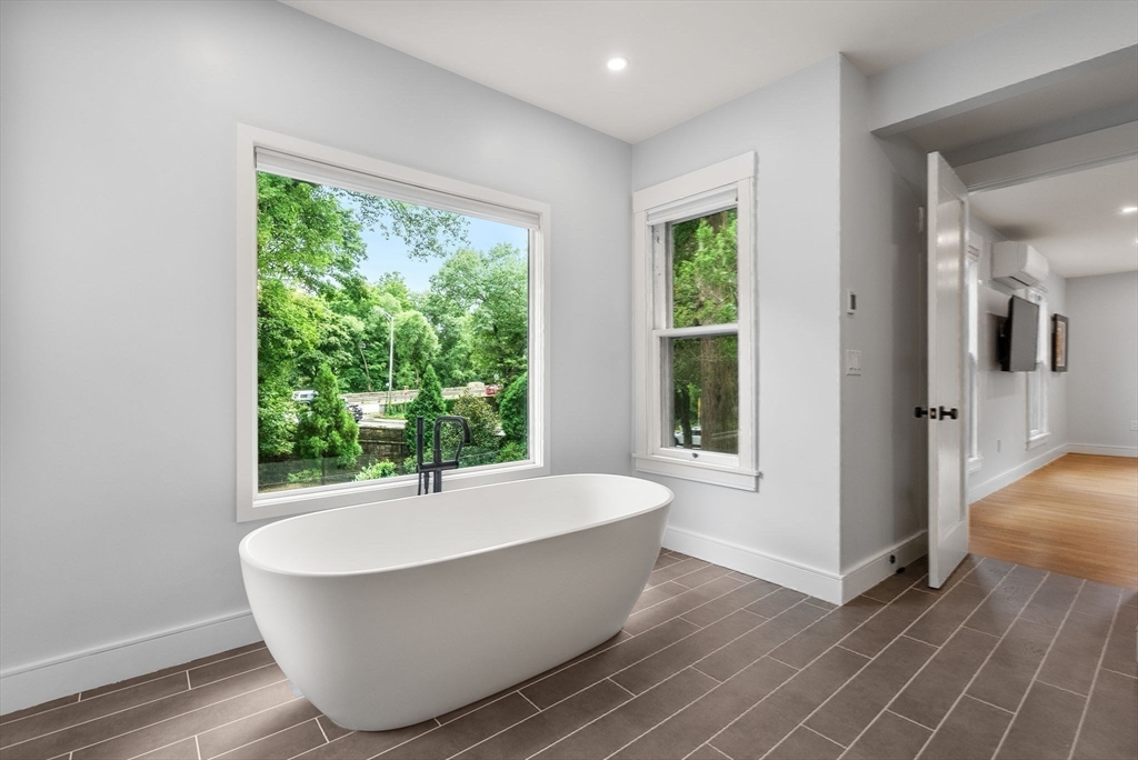 5 Cliff Road Wellesley, MA 02481 - Photo 23 of 42