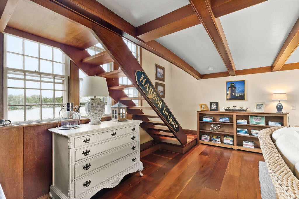107 Channel Point Road Hyannis, MA 02601 - Photo 12 of 47 IMG_5466