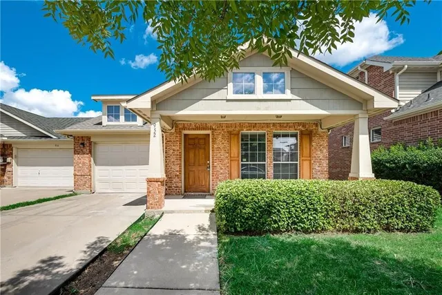 $2,200 | 952 Bentwood Trail, Grand Prairie, TX 75051