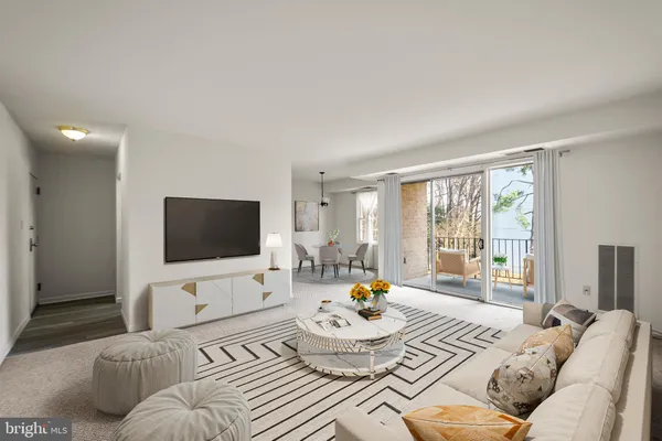 $1,695 | 3945 Lyndhurst Drive, Unit 303, Fairfax, VA 22031