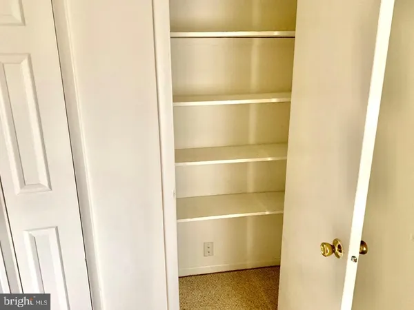 $1,695 | 3945 Lyndhurst Drive, Unit 303, Fairfax, VA 22031