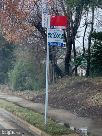 $1,695 | 3945 Lyndhurst Drive, Unit 303, Fairfax, VA 22031