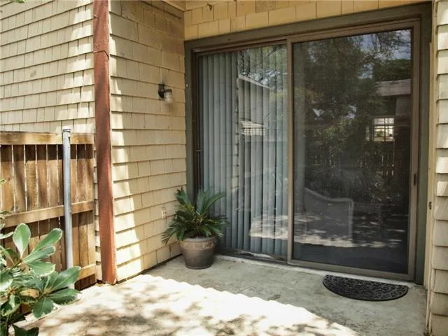 $1,850 | 7122 Wood Hollow Drive, Unit 10, Austin, TX 78731