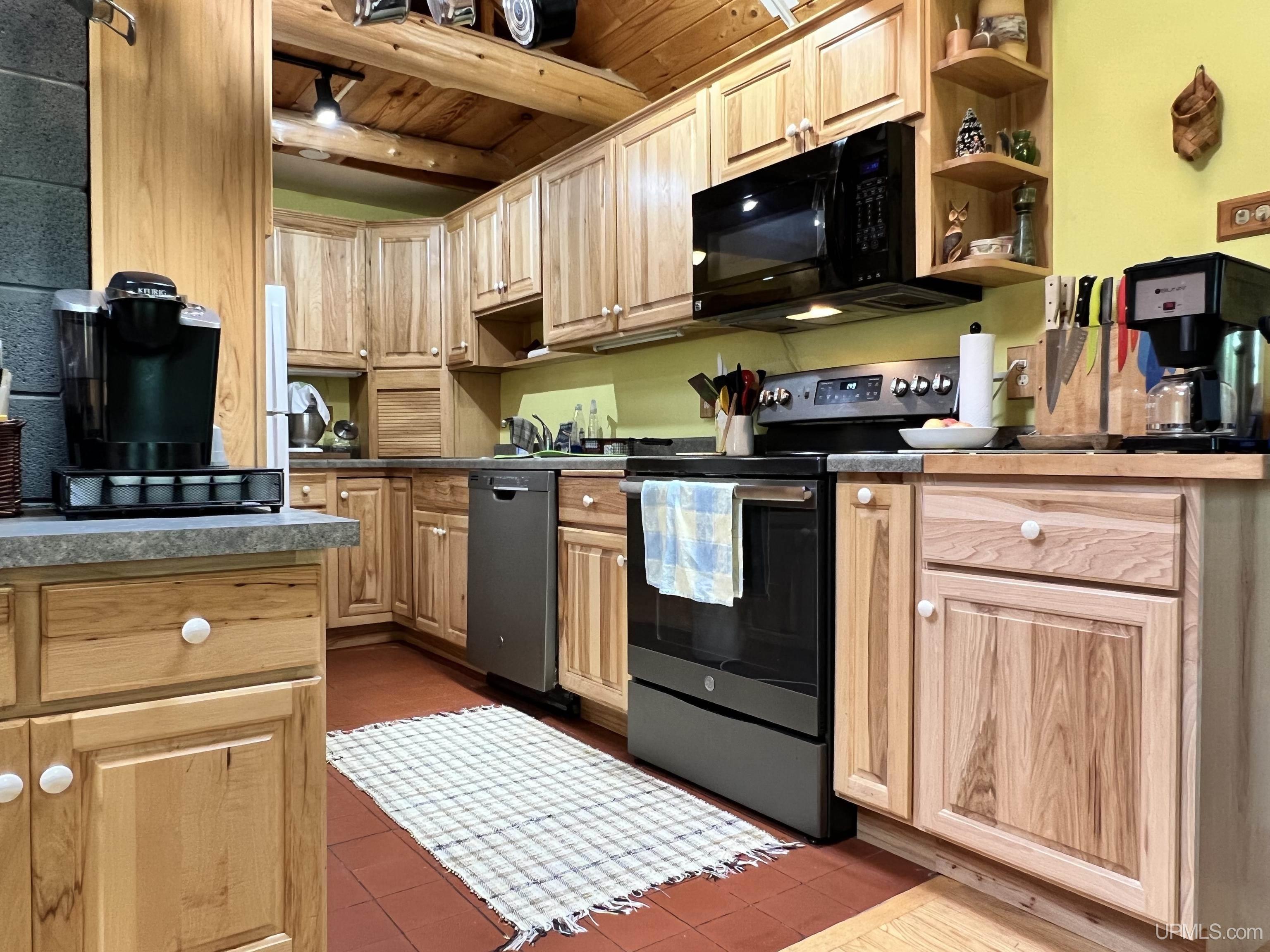 19505 Skanee Road Lanse, MI 49946 - Photo 16 of 98 Gallery Image 16