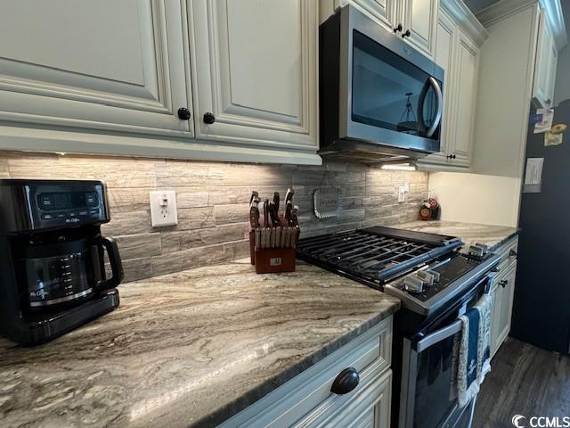 1896 Bud Graham Road Galivants Ferry, SC 29544 - Photo 7 of 36 Kitchen featuring dark wood-type flooring, light s