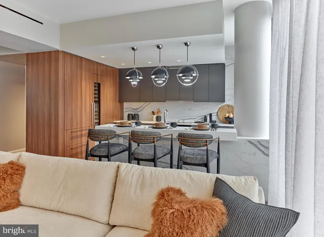 $1,690,000 | 2100 Hamilton Street, Unit 2C, Philadelphia, PA 19130