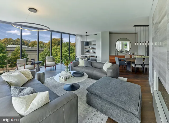 $1,690,000 | 2100 Hamilton Street, Unit 2C, Philadelphia, PA 19130