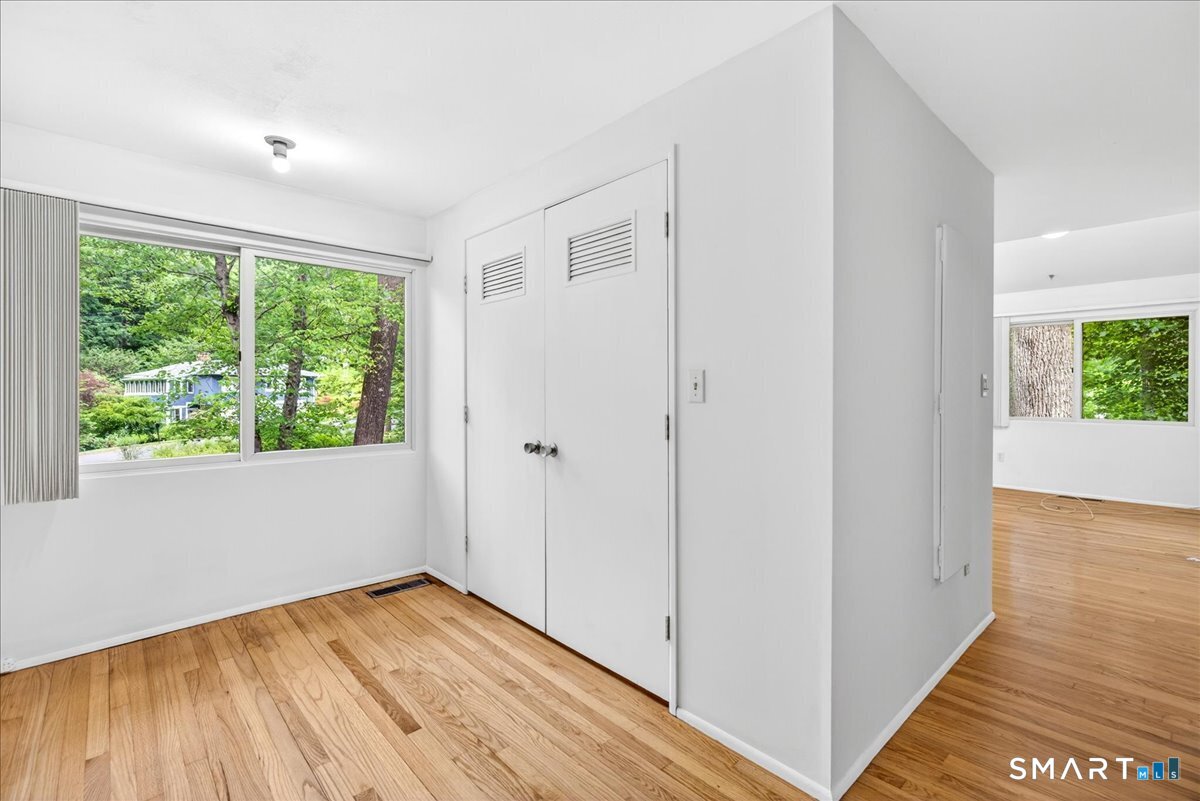 454 Old Cellar Road Orange, CT 06477 - Photo 27 of 40