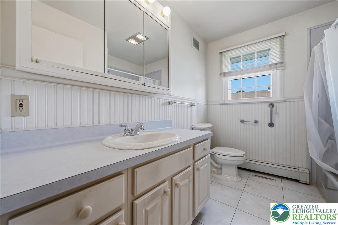 78 Colonial Road Allentown, PA 18109 - Photo 19 of 30