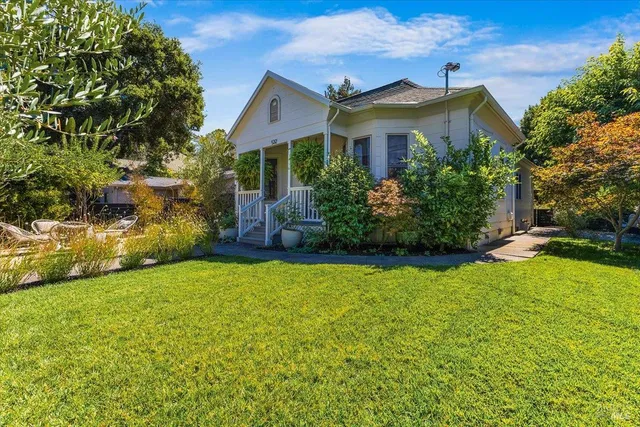 $1,497,000 | 532 Matheson Street, Healdsburg, CA 95448