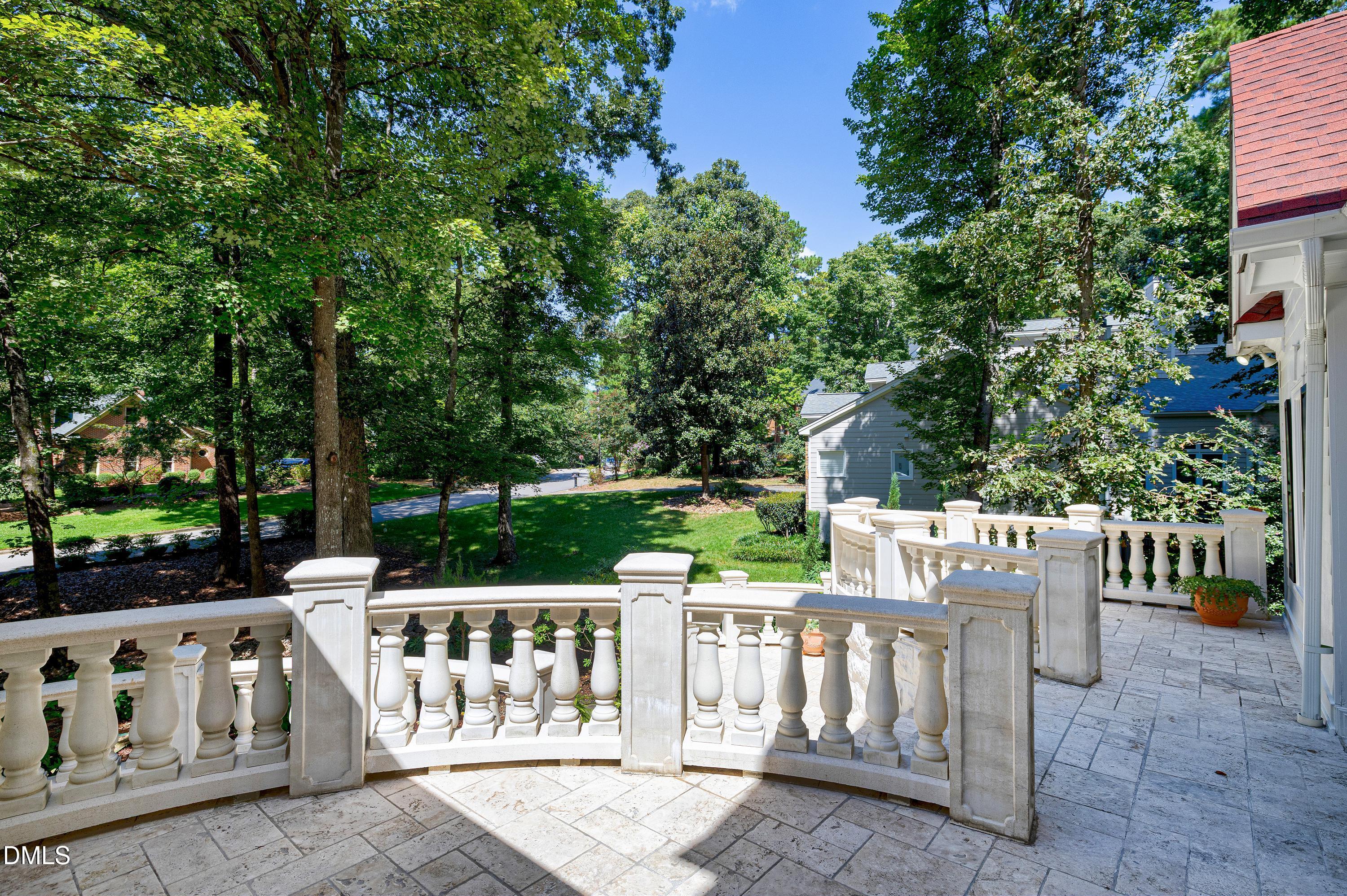 109 Charlemagne Court Cary, NC 27511 - Photo 2 of 41 Scene-6