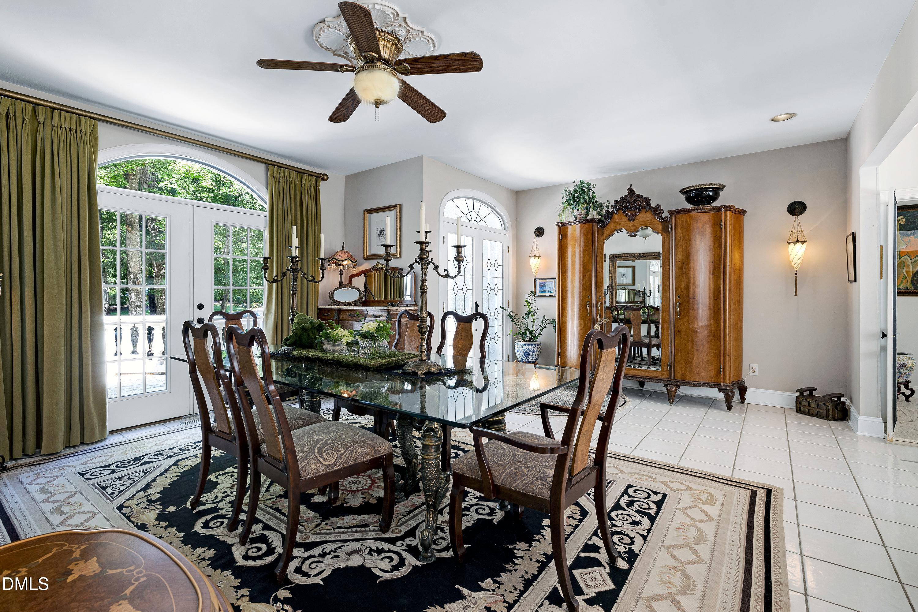 109 Charlemagne Court Cary, NC 27511 - Photo 5 of 41 Scene-10