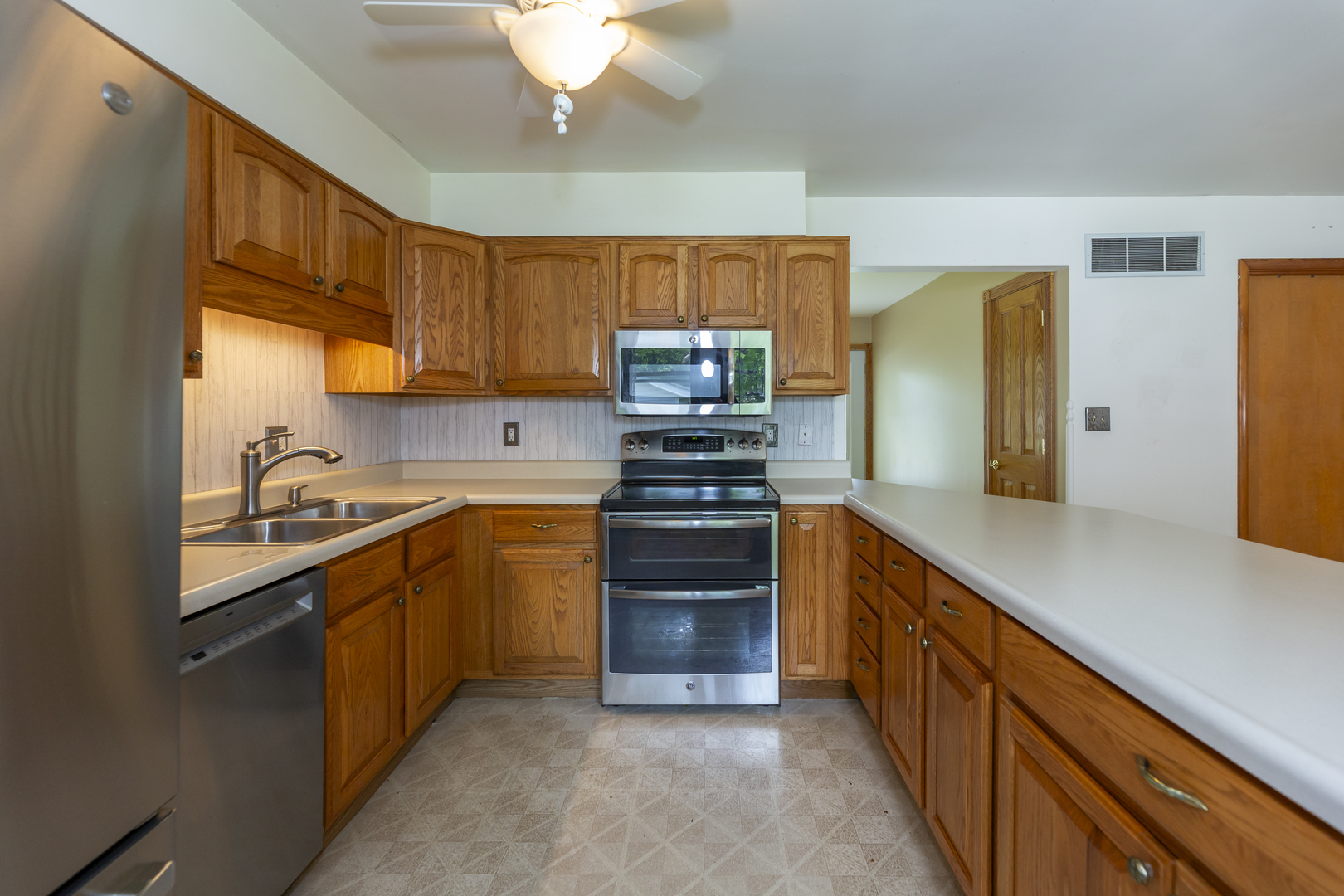 403 North 3rd Street Malta, IL 60150 - Photo 7 of 46