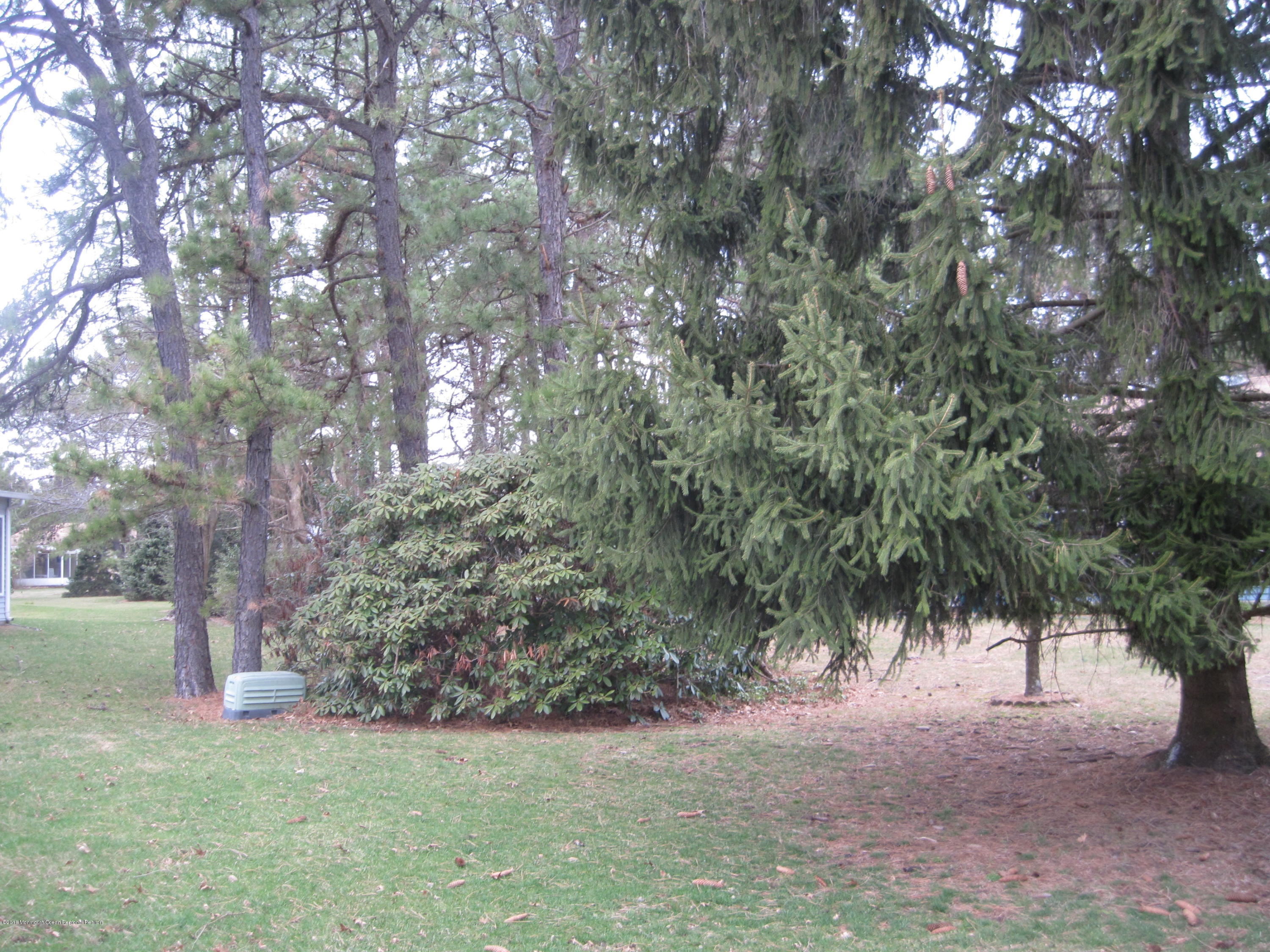 39 Berkshire Road, Unit 65 Whiting, NJ 08759 - Photo 5 of 22 39 Berkshire 101
