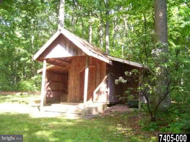 4996 Walters Hatchery Road Spring Grove, PA 17362 - Photo 4 of 4