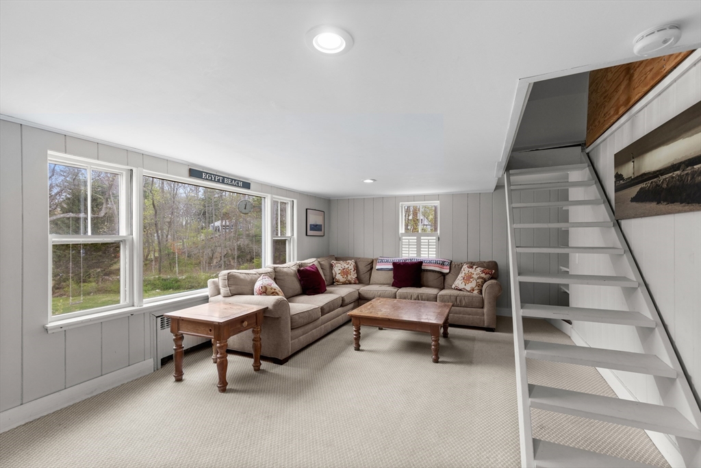 684 Country Way Scituate, MA 02066 - Photo 8 of 39