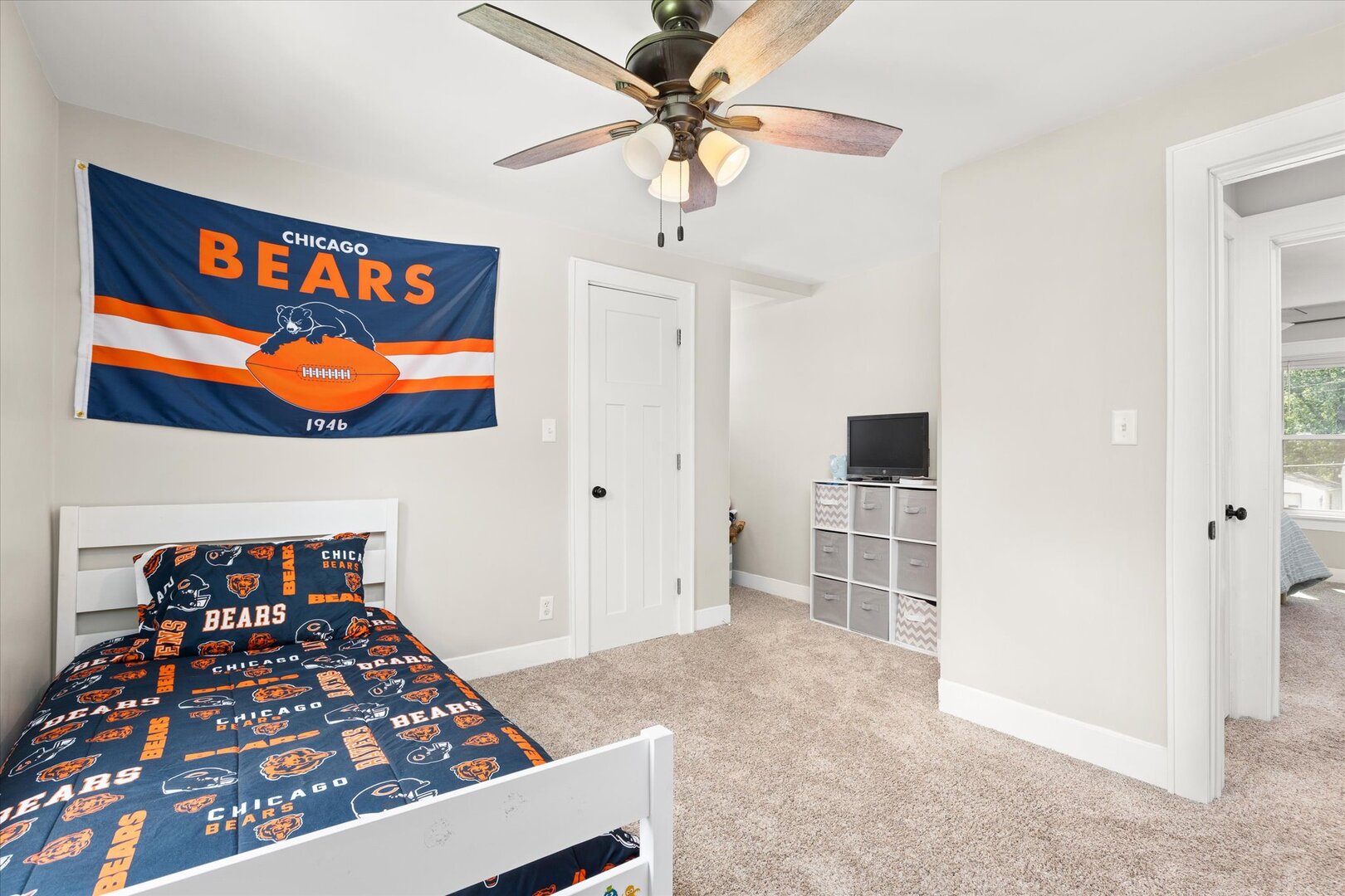 742 Chambers Street Ottawa, IL 61350 - Photo 25 of 39 a bedroom with furniture and window