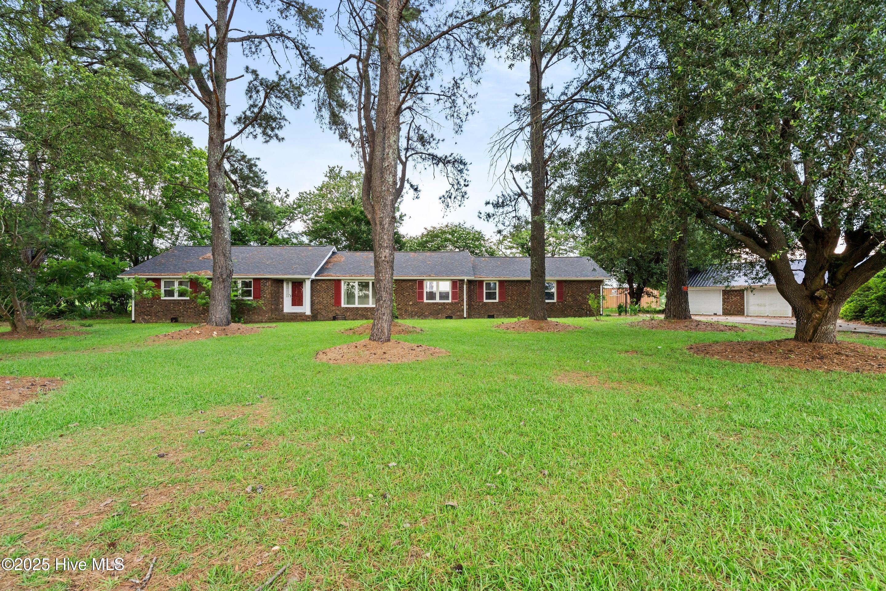 280 Cornwallis Road Teachey, NC 28464 - Photo 4 of 48 mls-DSC01546