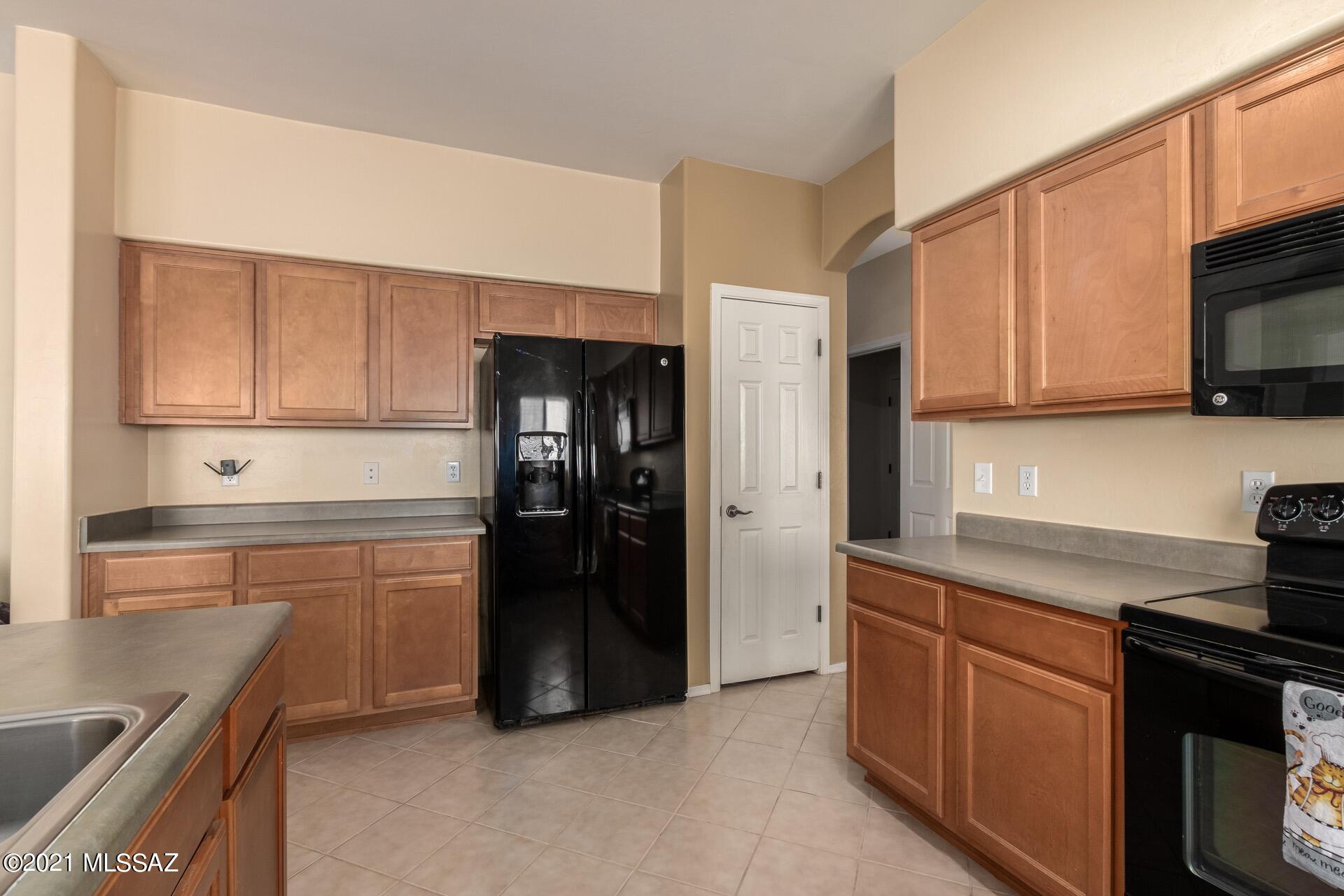 7623 East Fair Meadows Loop Tucson, AZ 85756 - Photo 9 of 40