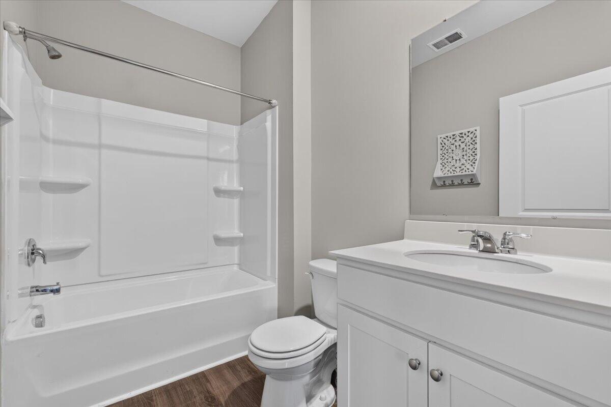 464 Cedarview Road Summerville, SC 29486 - Photo 16 of 54 16-Brandi Sanicharr - DSC09660