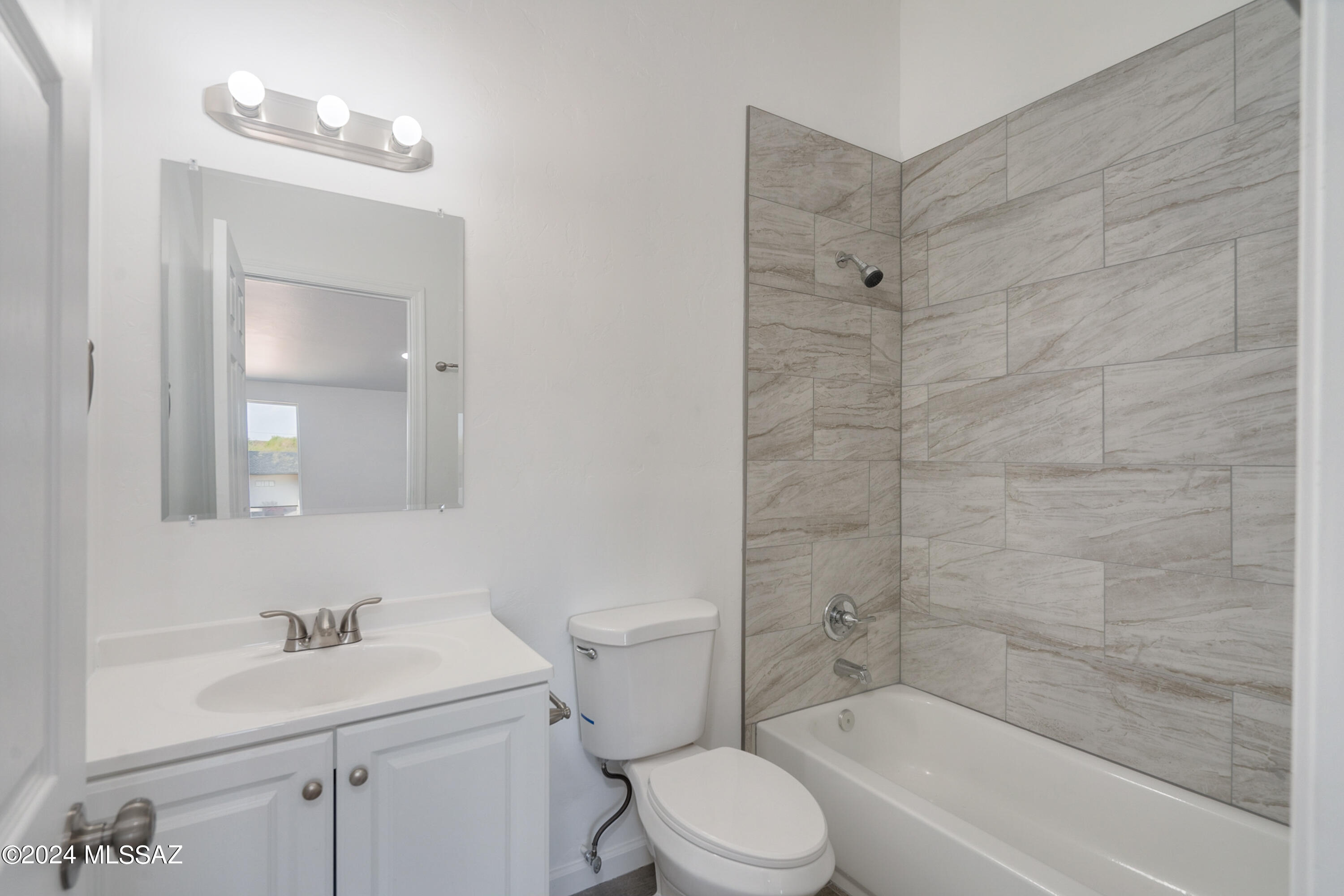 12302 West Orange Grove Road Tucson, AZ 85743 - Photo 5 of 8 Gallery Image 5