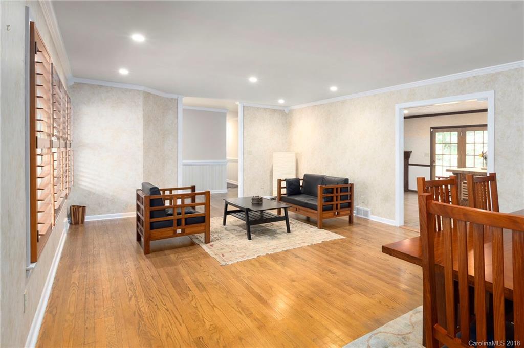 1 Highlander Road Asheville, NC 28804 - Photo 6 of 27 Gallery Image 6