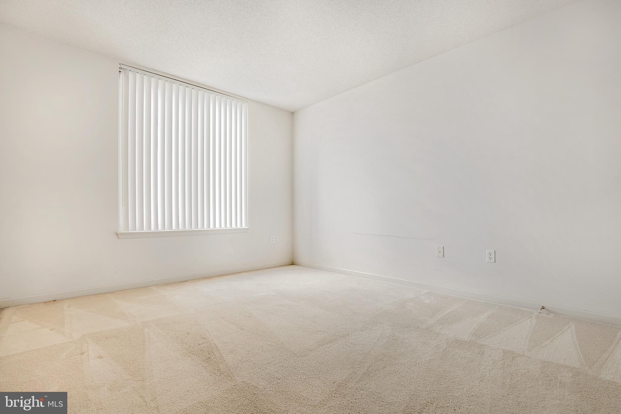 2726 Gallows Road, Unit 907 Vienna, VA 22180 - Photo 9 of 20
