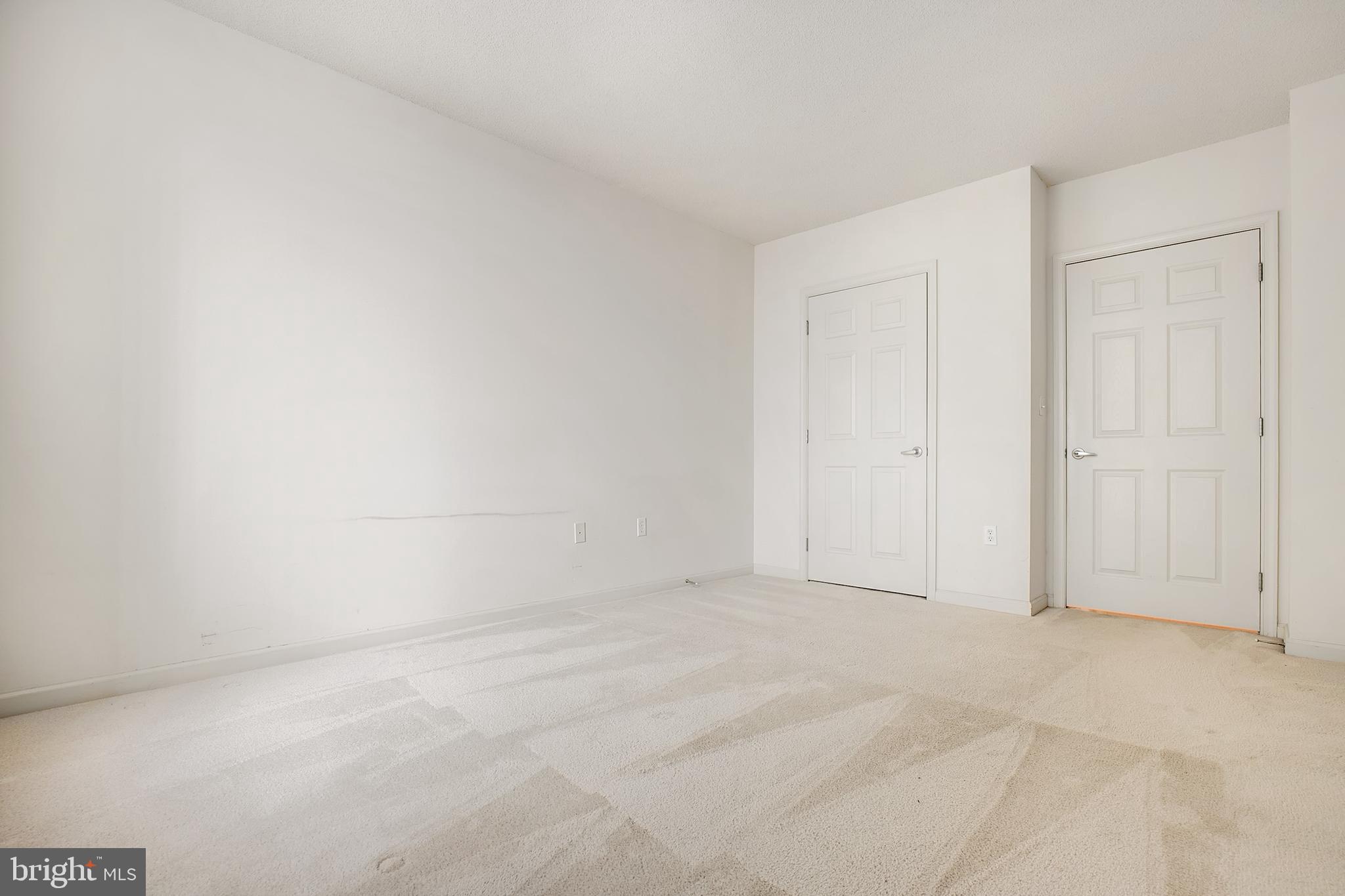 2726 Gallows Road, Unit 907 Vienna, VA 22180 - Photo 10 of 20
