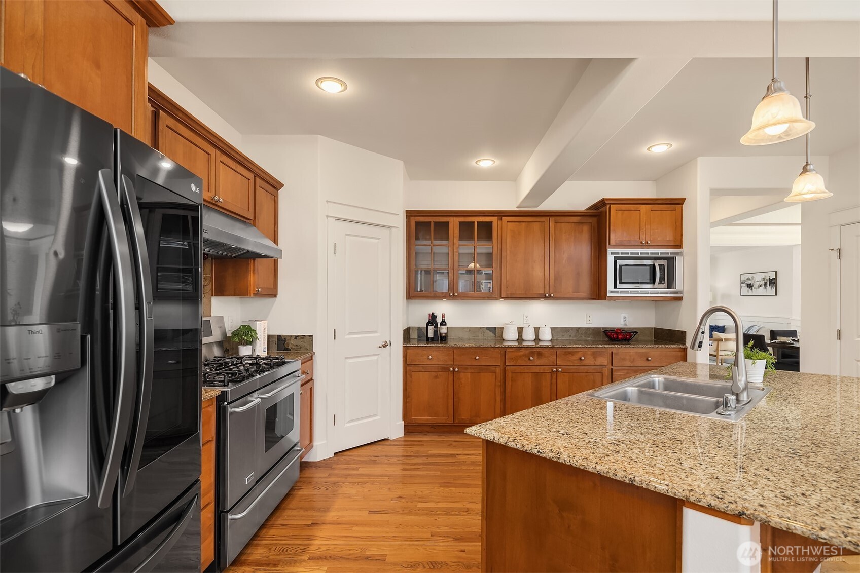 1315 Redmond Place Northeast Renton, WA 98056 - Photo 15 of 39