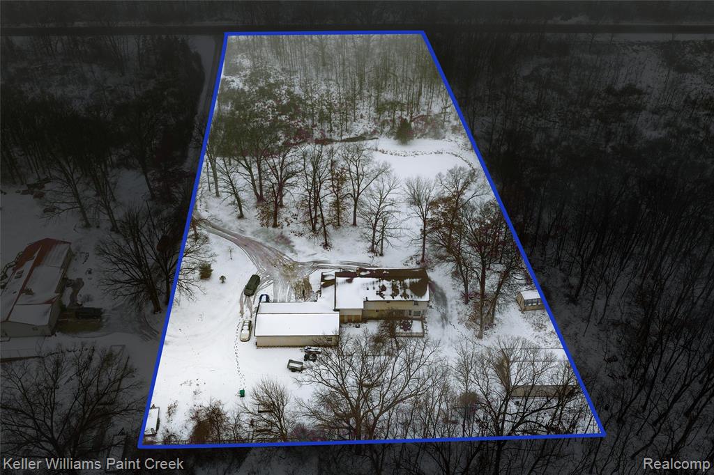 3780 Bass Lake Road Commerce Township, MI 48382 - Photo 2 of 45