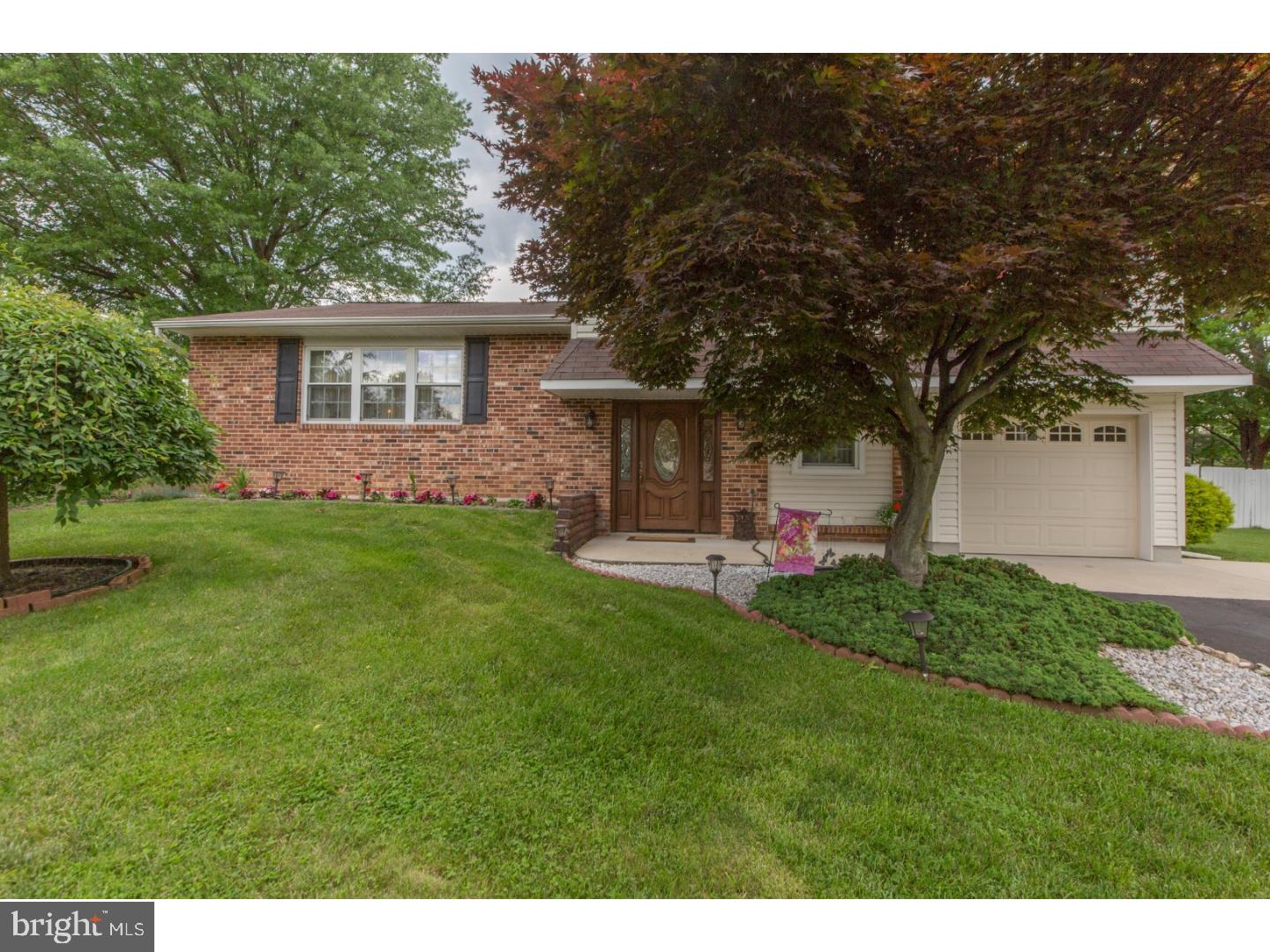1476 Rosebud Road Southampton, PA 18966 - Photo 3 of 25 Gallery Image 3