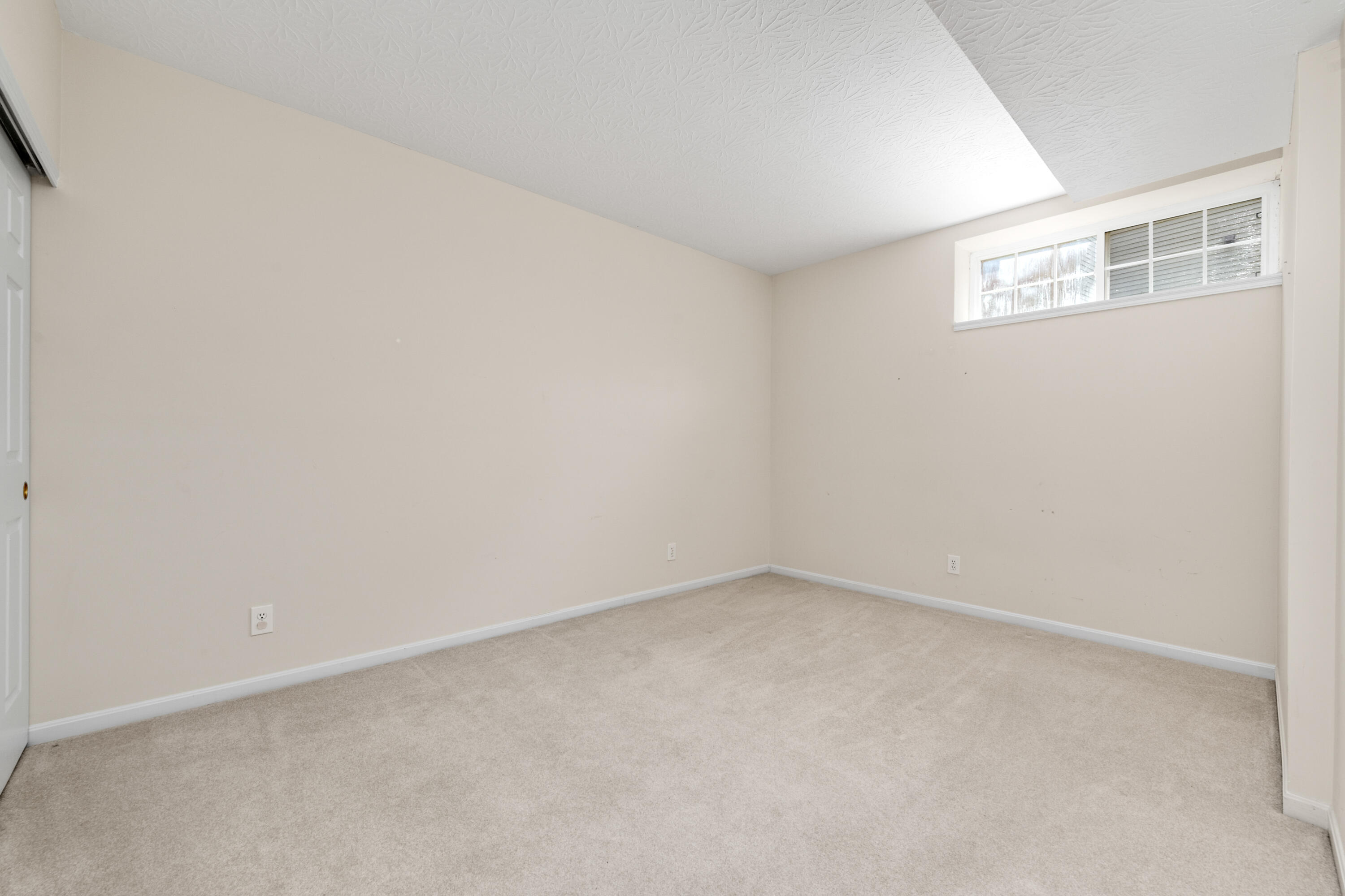 7315 Ridge Edge Court, Unit A Florence, KY 41042 - Photo 17 of 32 Gallery Image 17