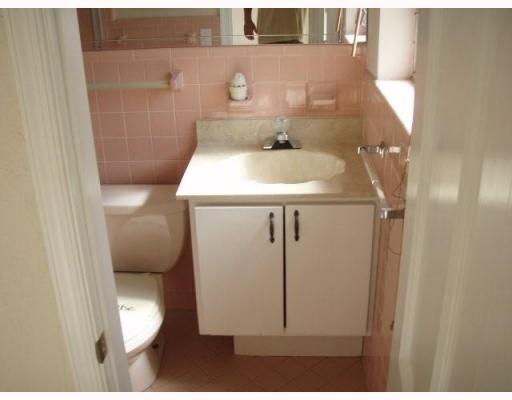 832 Southwest 10th Avenue Boca Raton, FL 33486 - Photo 5 of 11 Additional Photo