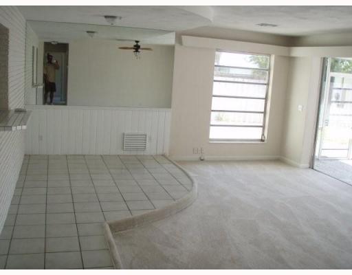 832 Southwest 10th Avenue Boca Raton, FL 33486 - Photo 7 of 11 Additional Photo