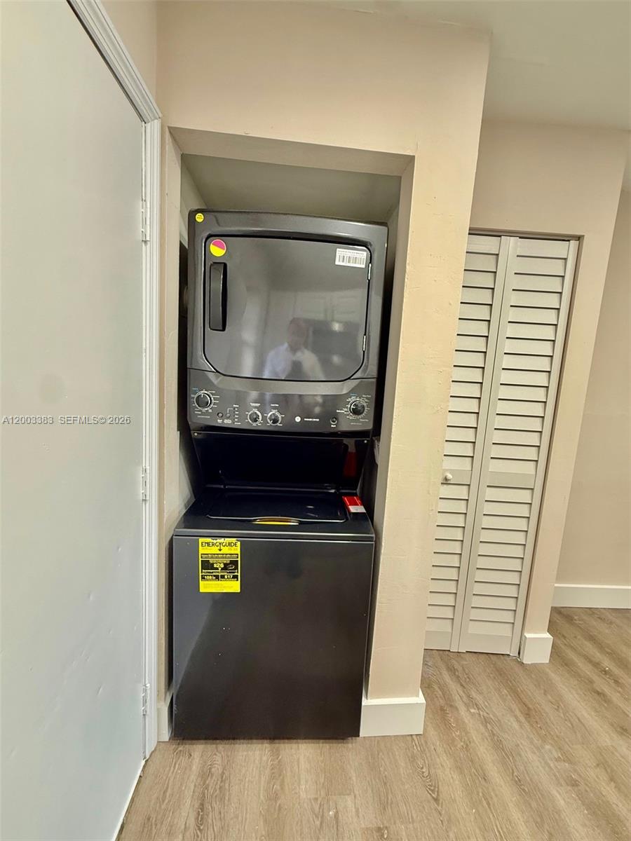 1950 West 54th Street, Unit 115 Hialeah, FL 33012 - Photo 15 of 28 a view of washer and dryer