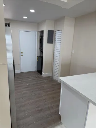 $1,950 | 1950 West 54th Street, Unit 115, Hialeah, FL 33012