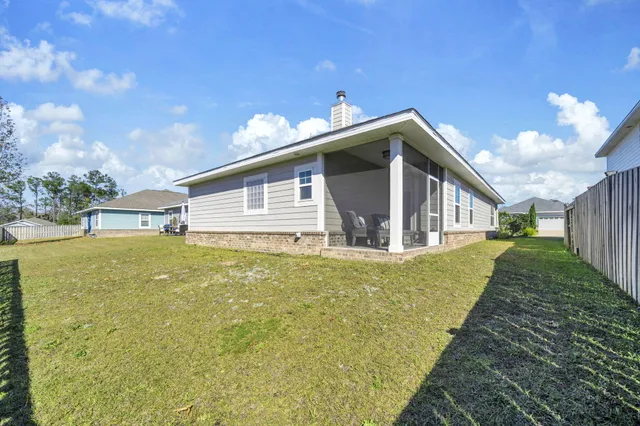 a house view with garden space