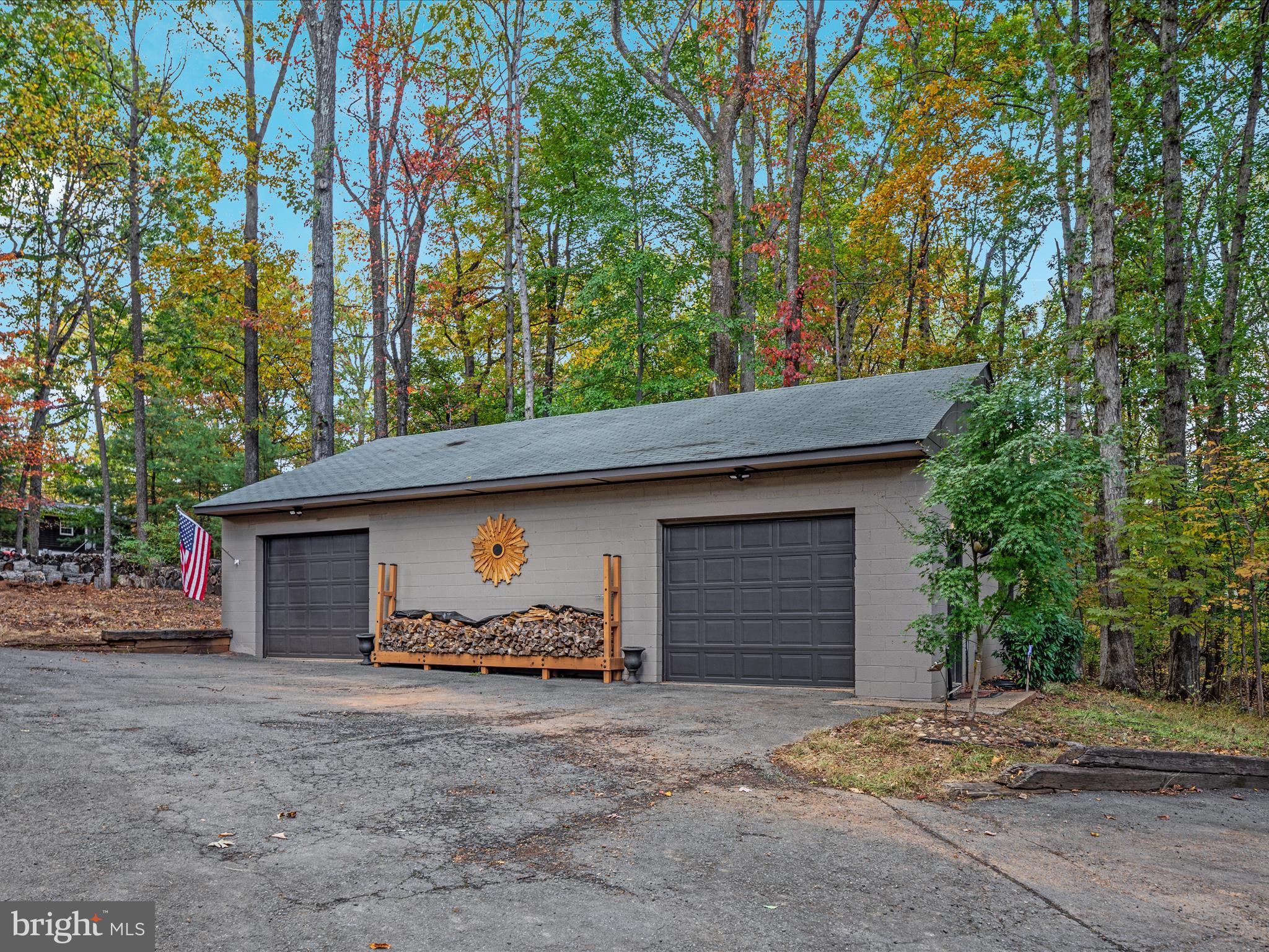 7261 Baldwin Ridge Road Warrenton, VA 20187 - Photo 3 of 76 a view of a house with a outdoor space