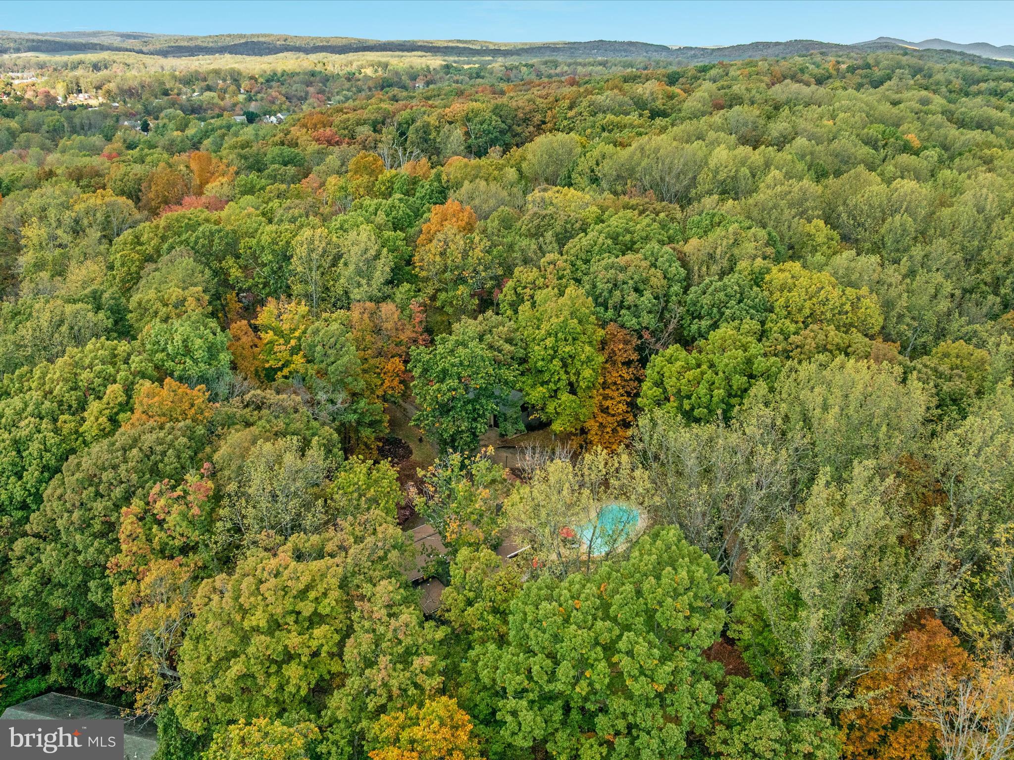 7261 Baldwin Ridge Road Warrenton, VA 20187 - Photo 65 of 76 a view of a field with an outdoor space