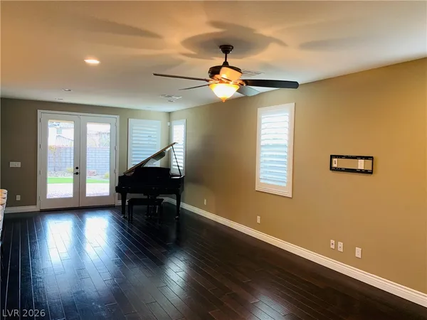 $3,100 | 422 Port Reggio Street, Las Vegas, NV 89138