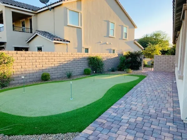 $3,100 | 422 Port Reggio Street, Las Vegas, NV 89138