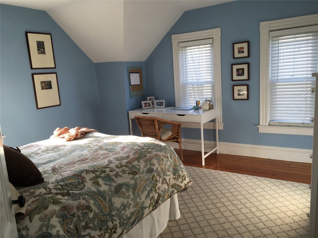 54 County Road Barrington, RI 02806 - Photo 14 of 21