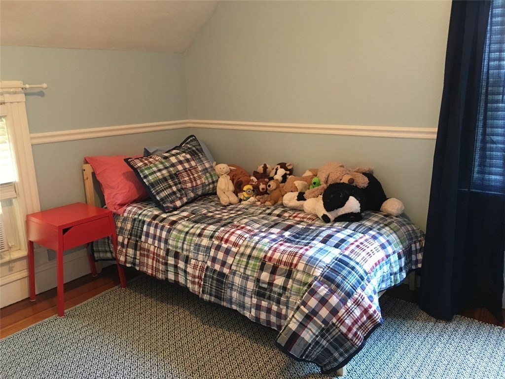 54 County Road Barrington, RI 02806 - Photo 15 of 21