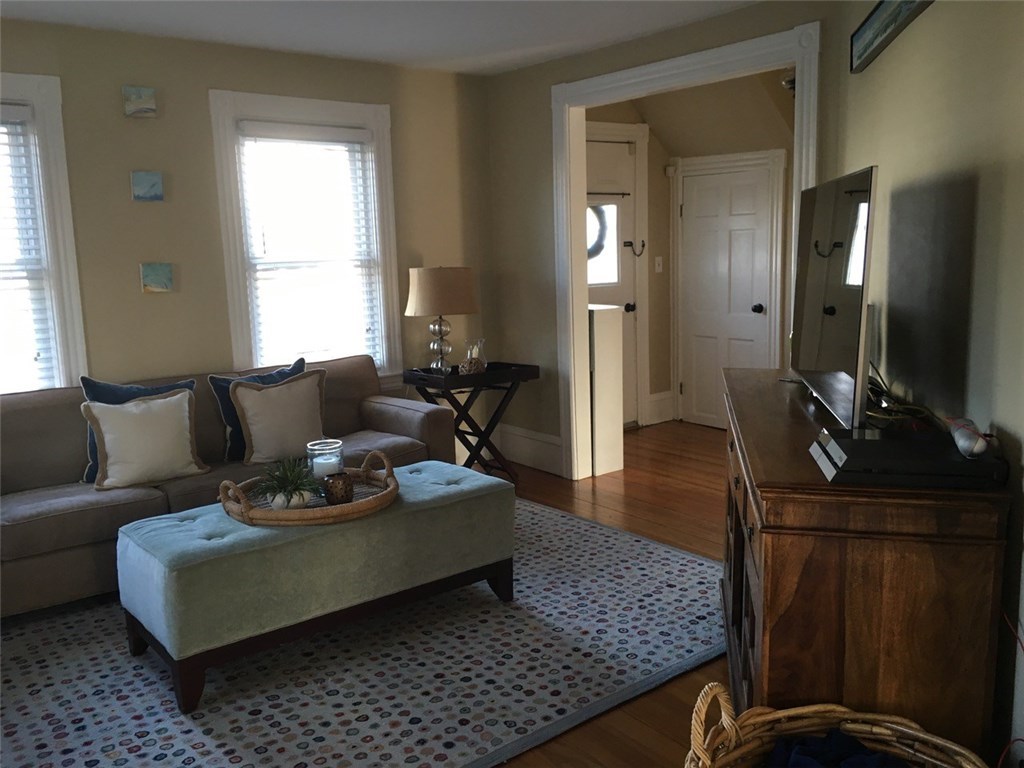 54 County Road Barrington, RI 02806 - Photo 3 of 21